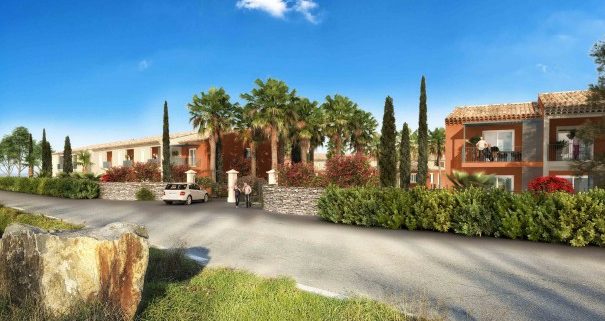 GRIMAUD 83